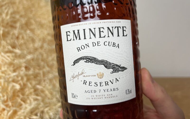 etiketa ron Eminente Reserva