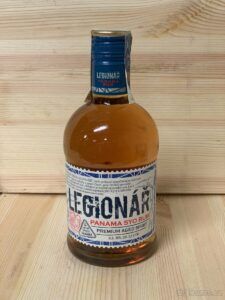 Legionář rum - původní název Heffron rumu, detail na láhev se starou etiketou
