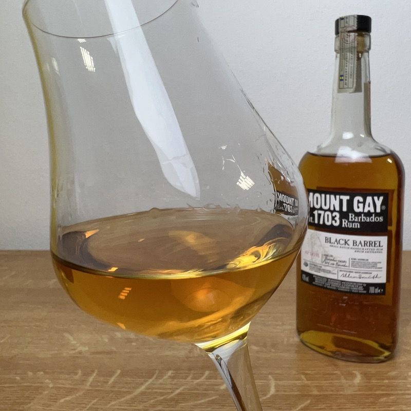 Mount Gay Black Barrel - farba rumu