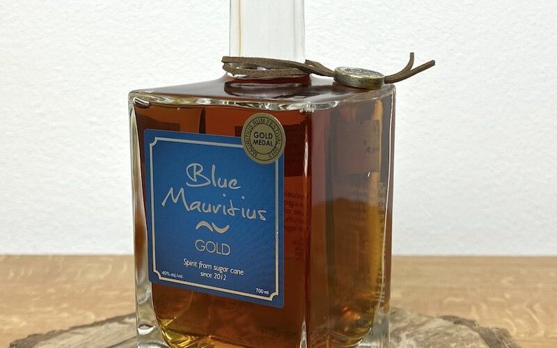 rum Blue Mauritius Gold