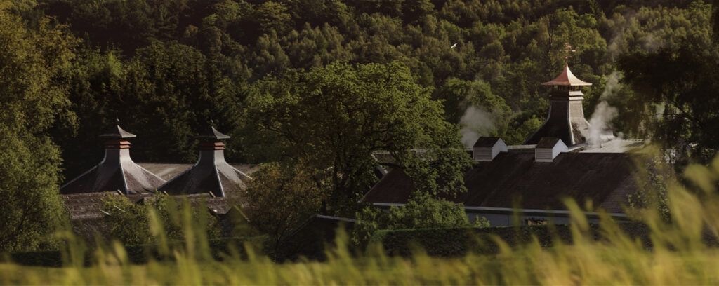 Glenfiddich Distillery - obrázek palírny, panorama