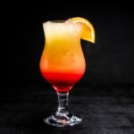 Efektní drink Tequila Sunrise si připravíte rychle - recept + postup (3 minuty)