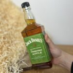 Jack Daniel's Apple - jde jablko a whisky vůbec dohromady? Moje recenze (jak chutná + srovnání cen)