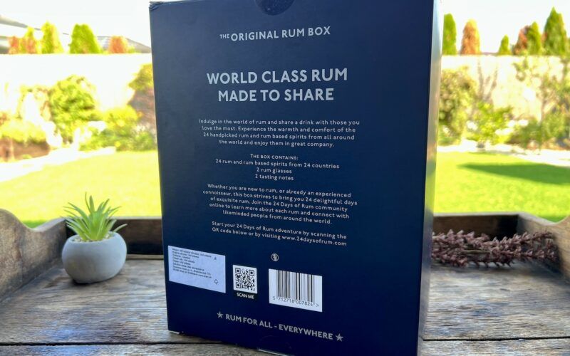 Rumový kalendář 24 Days of Rum 2023 - zadní strana krabice