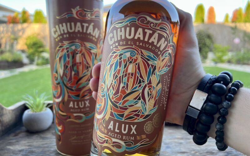 Cihuatán Alux detail láhve