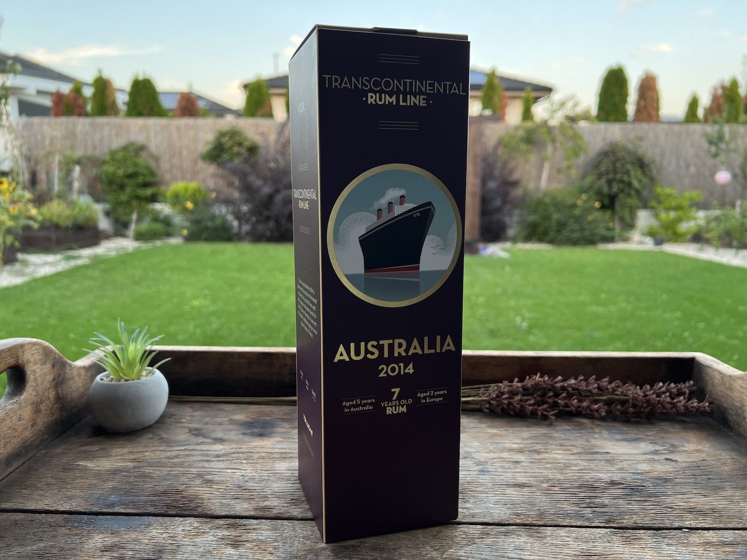 Transcontinental Rum Line Australia 2014 krabice