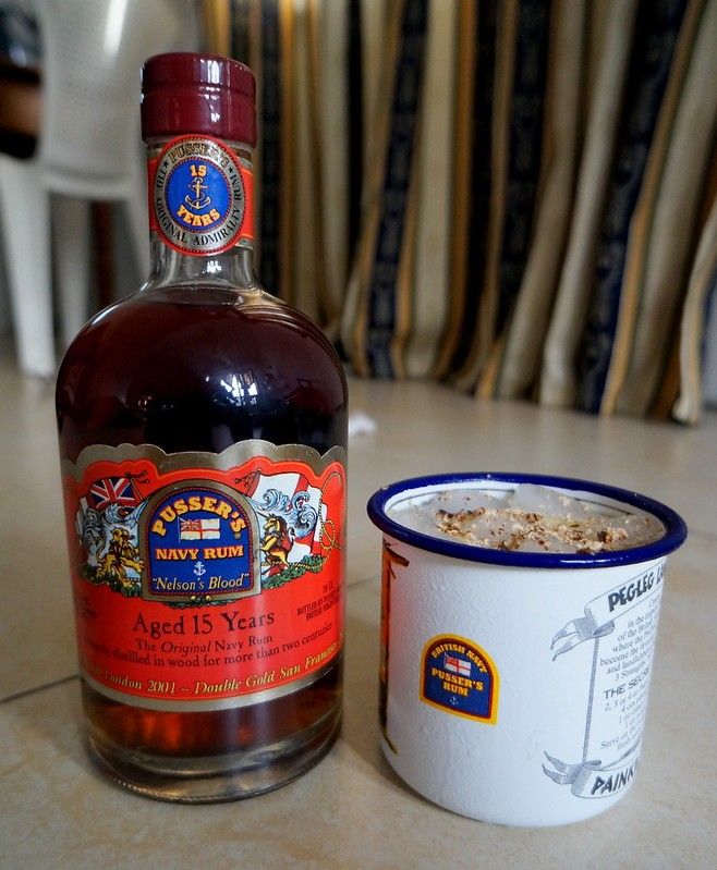 Původní Pussers 15y navy rum