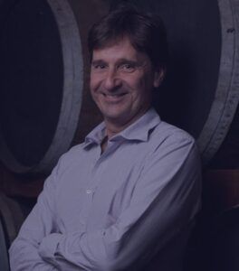 Jean-Francois Koenig - master distiller a master cellar Medine Distillery
